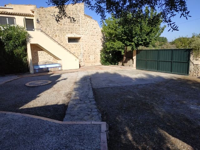 Apartamento de 4 habitaciones en Artà en alquiler con piscina - 2.500 € (Ref: 9788244)