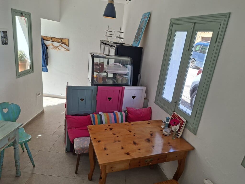 Restaurant/Bar à louer à Arta - 2 100 € (Ref: 9788245)