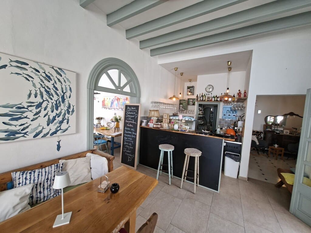 Restaurant/Bar à louer à Arta - 2 100 € (Ref: 9788245)