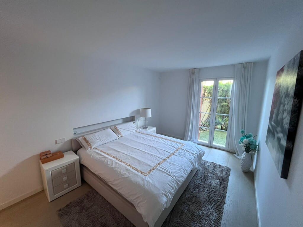 3 sypialnia Apartament na sprzedaż w Portocristo / Port de Manacor z basenem - 799 000 € (Ref: 9805303)