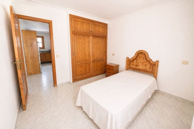 3 quarto Apartamento para arrendar em Cala Ratjada, Capdepera - 2 000 € (Ref: 9805304)
