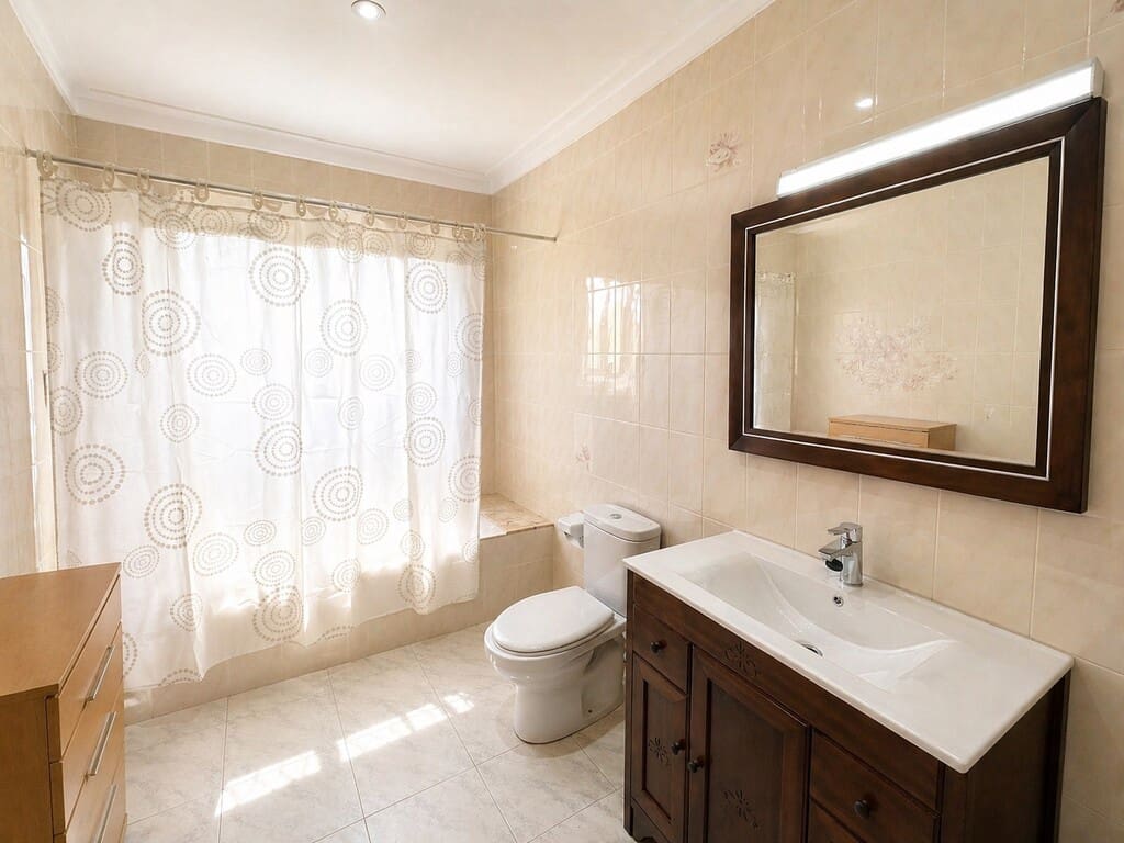 3 bedroom Flat for rent in Cala Ratjada - € 2,000 (Ref: 9805304)