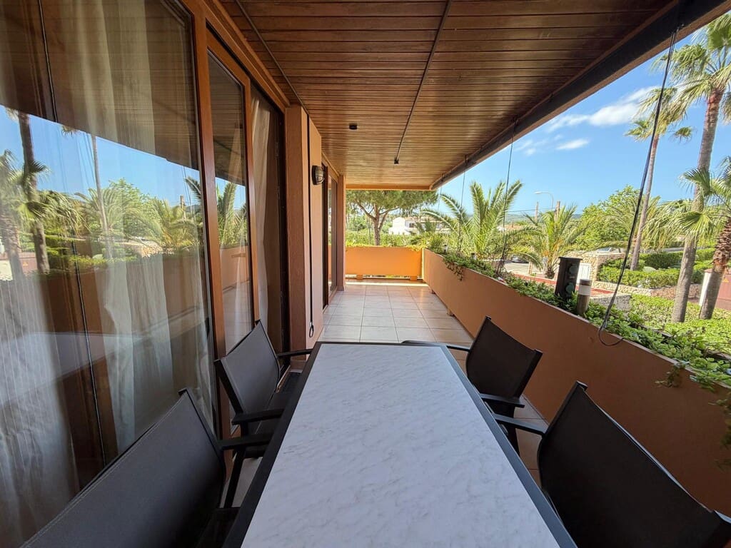 2 bedroom Apartment for rent in Cala Bona with pool - € 1,500 (Ref: 9880732)