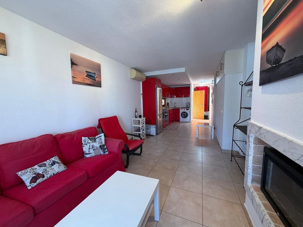 2 bedroom Apartment for rent in Cala Bona with pool - € 1,500 (Ref: 9880732)
