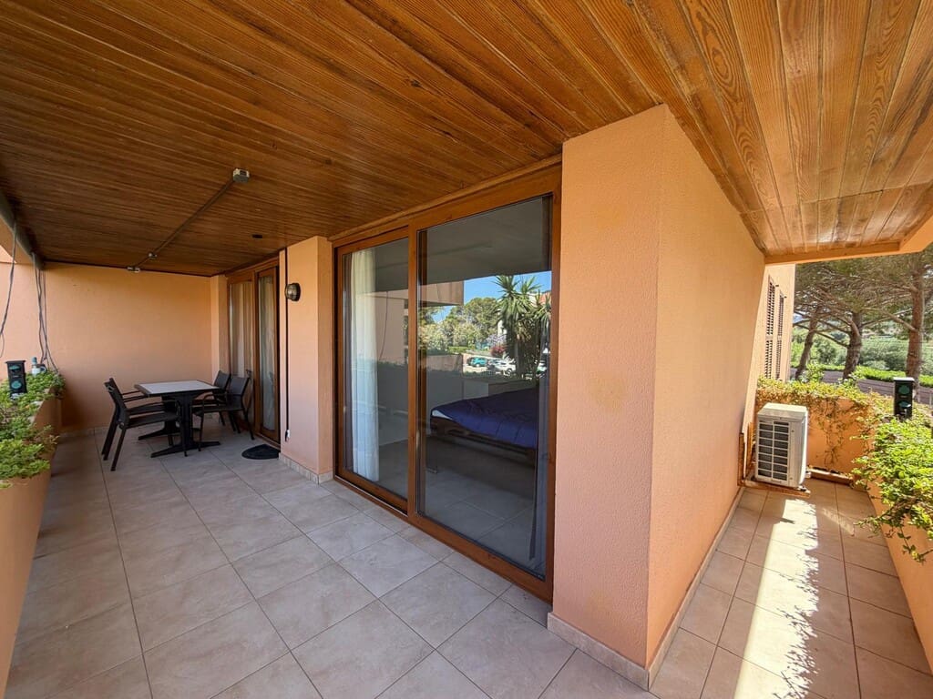 2 bedroom Apartment for rent in Cala Bona with pool - € 1,500 (Ref: 9880732)
