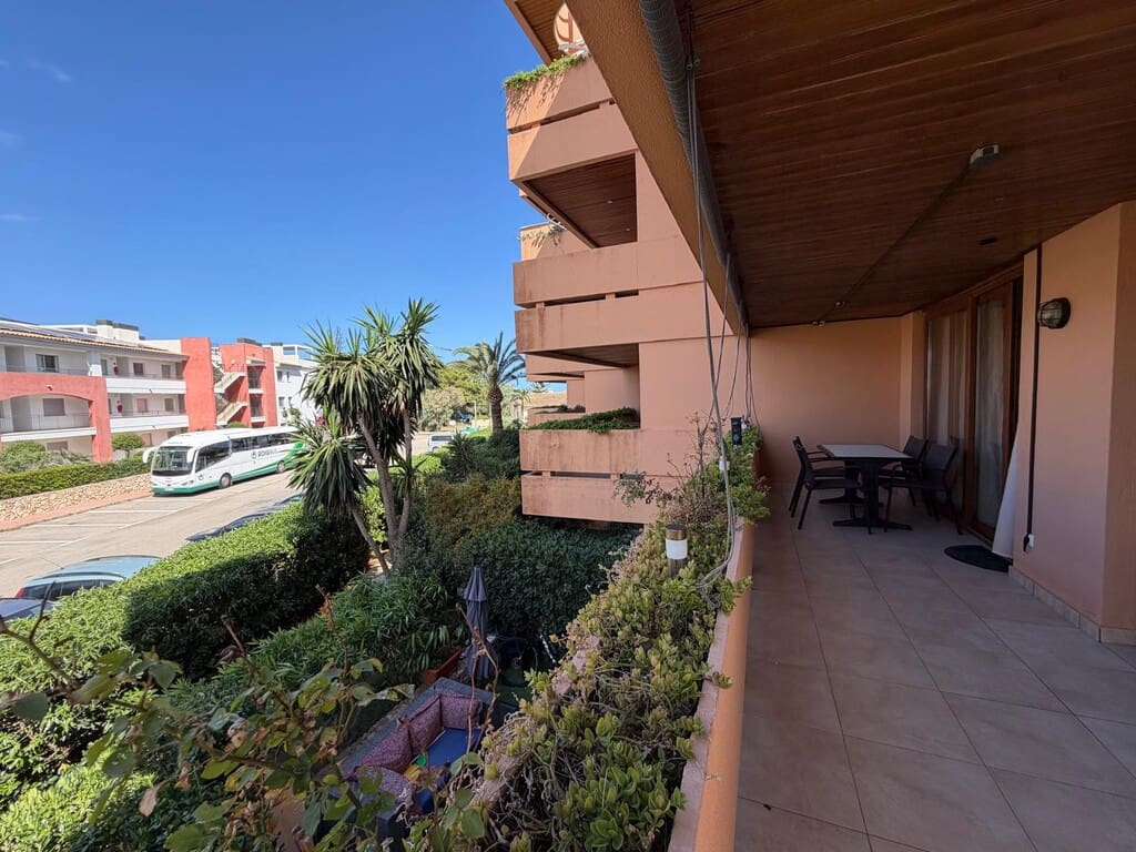 2 bedroom Apartment for rent in Cala Bona with pool - € 1,500 (Ref: 9880732)