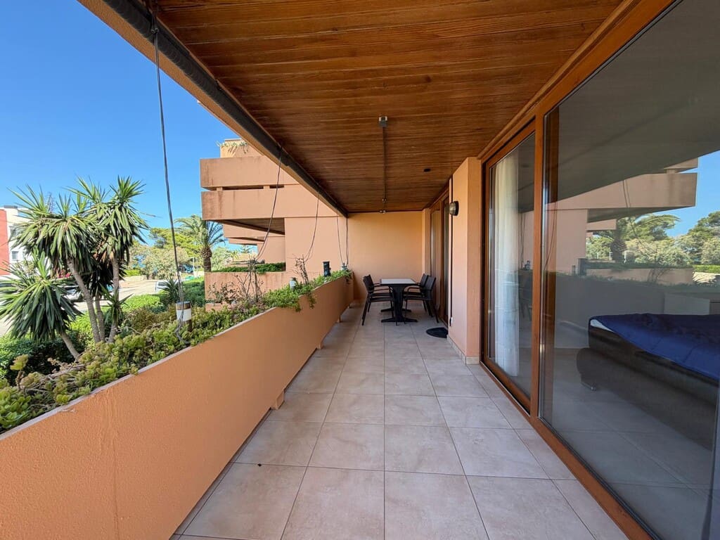 2 bedroom Apartment for rent in Cala Bona with pool - € 1,500 (Ref: 9880732)