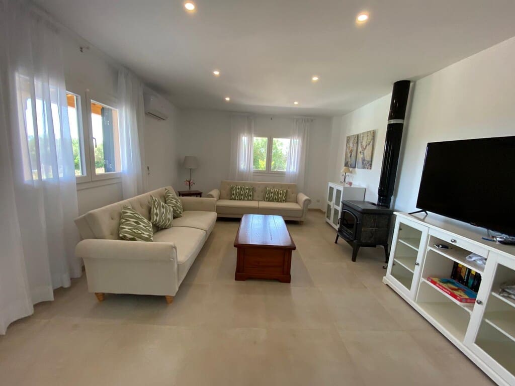 5 sypialnia Finka/Dom wiejski do wynajęcia w Arta z basenem - 4 700 € (Ref: 9899012)
