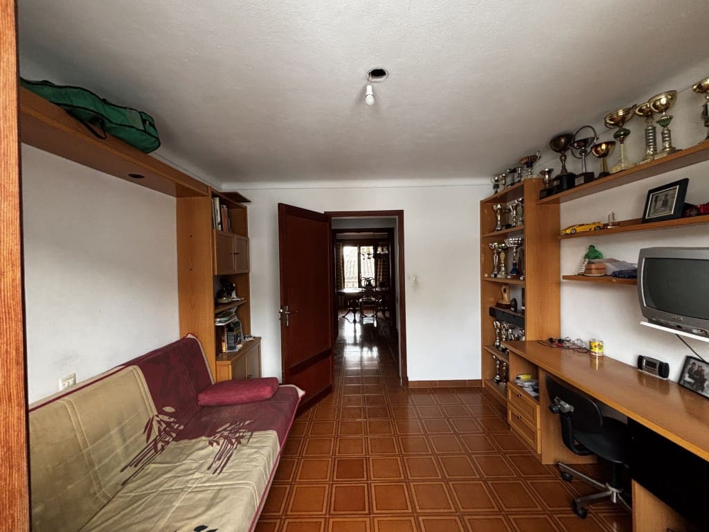 9 slaapkamer Huis te koop in Arta - € 585.000 (Ref: 9953885)