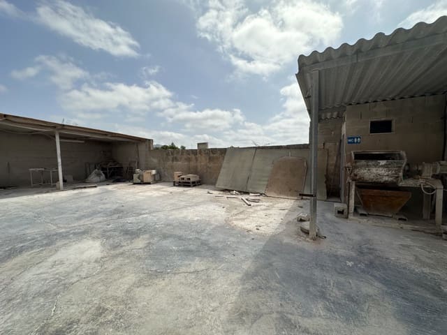 Commercieel te koop in Artà - € 750.000 (Ref: 9966303)