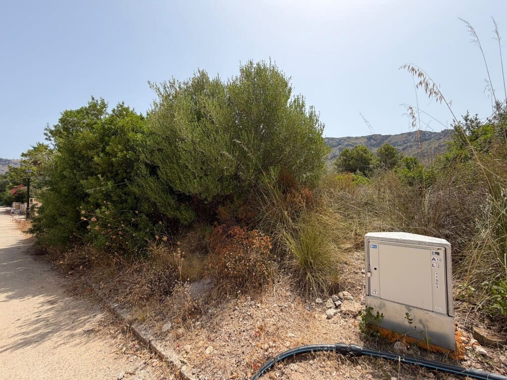 Building Plot for sale in Arta - € 450,000 (Ref: 9976905)