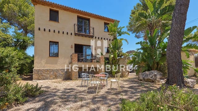 4 chambre Villa/Maison à vendre à Javea / Xàbia avec piscine garage - 995 000 € (Ref: 10136594)