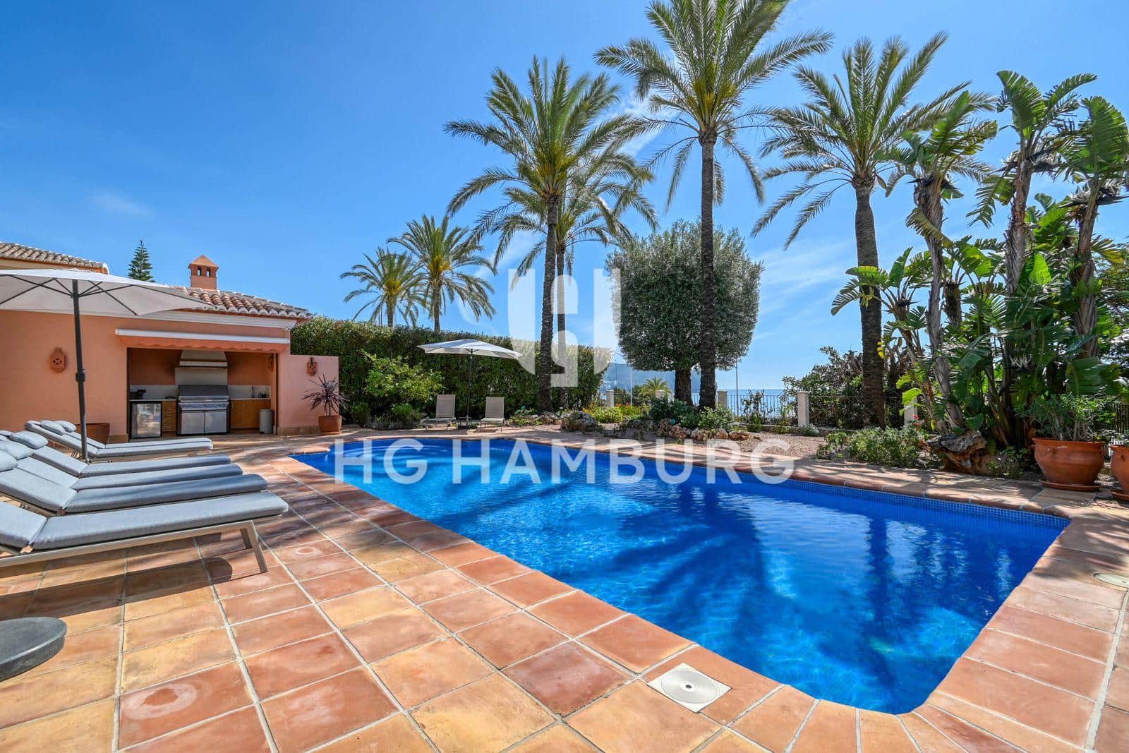 4 bedroom Villa for sale in Moraira with pool garage - € 3,595,000 (Ref: 10163312)