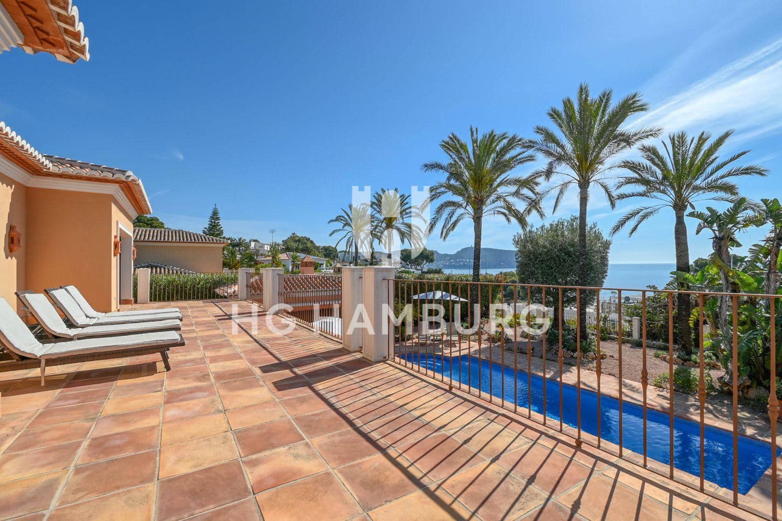 4 bedroom Villa for sale in Moraira with pool garage - € 3,595,000 (Ref: 10163312)