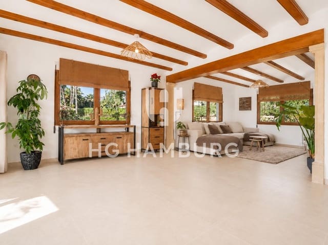 6 sypialnia Willa na sprzedaż w Javea / Xàbia z basenem garażem - 2 250 000 € (Ref: 10163318)