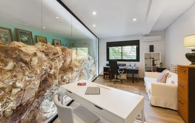 Chalet de 3 habitaciones en Dénia en venta con piscina garaje - 950.000 € (Ref: 9572076)