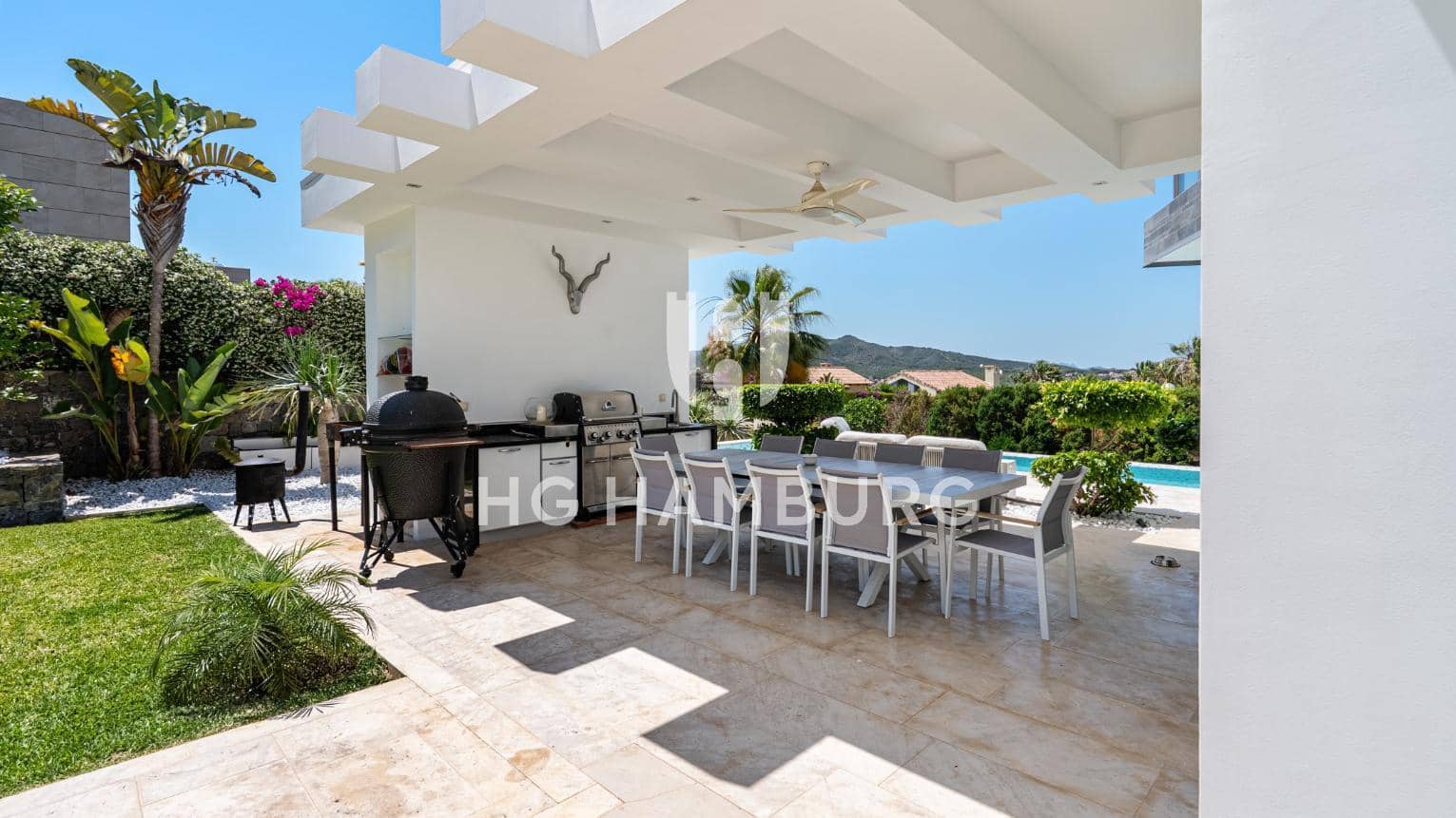 5 soverom Villa til salgs i Javea / Xabia med svømmebasseng garasje - € 2 350 000 (Ref: 9579991)