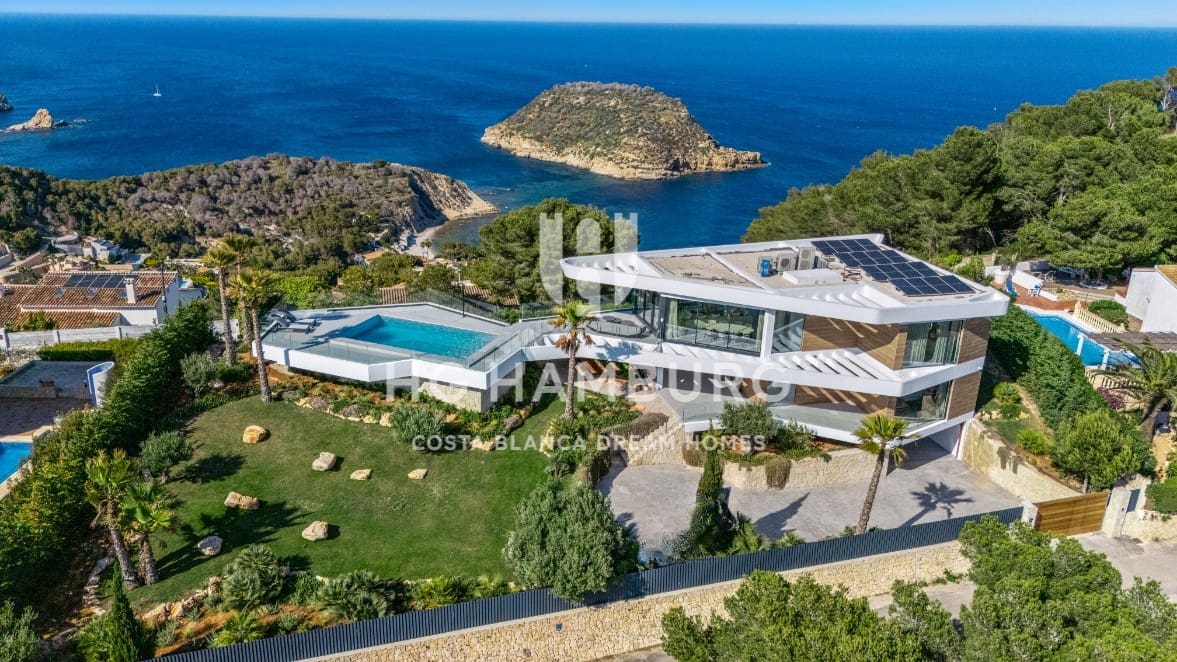 4 makuuhuone Huvila myytävänä paikassa Javea / Xabia mukana uima-altaan 
autotalli - 4 125 000 € (Ref: 9580039)