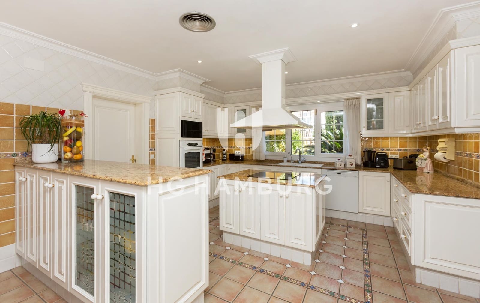 7 bedroom Villa for sale in Denia with pool - € 1,990,000 (Ref: 9584560)