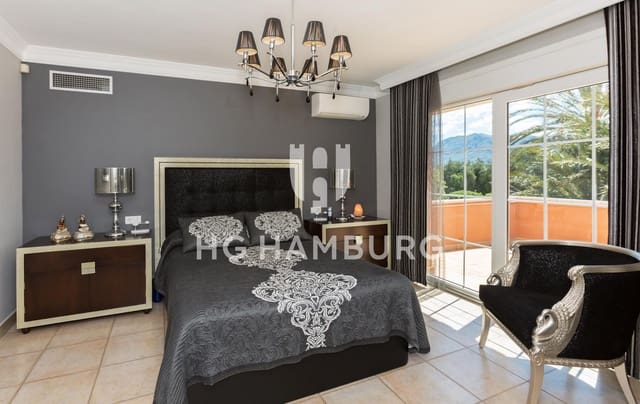 7 makuuhuone Huvila myytävänä paikassa Dénia mukana uima-altaan - 1 990 000 € (Ref: 9584560)