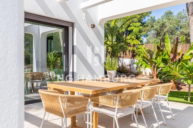 4 soveværelse Villa til salg i Javea / Xàbia med swimmingpool - € 1.995.000 (Ref: 9584565)