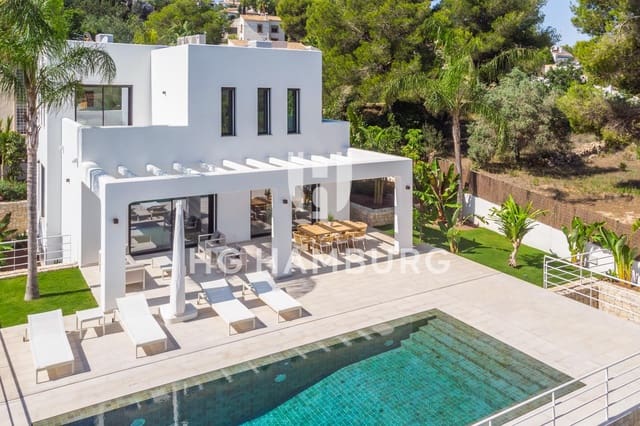 4 soveværelse Villa til salg i Javea / Xàbia med swimmingpool - € 1.995.000 (Ref: 9584565)