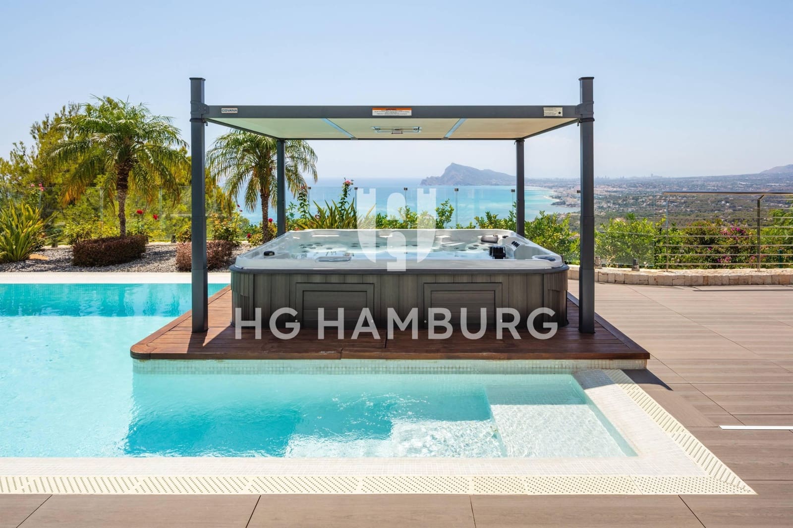 3 sypialnia Willa na sprzedaż w Altea z basenem garażem - 3 500 000 € (Ref: 9584680)