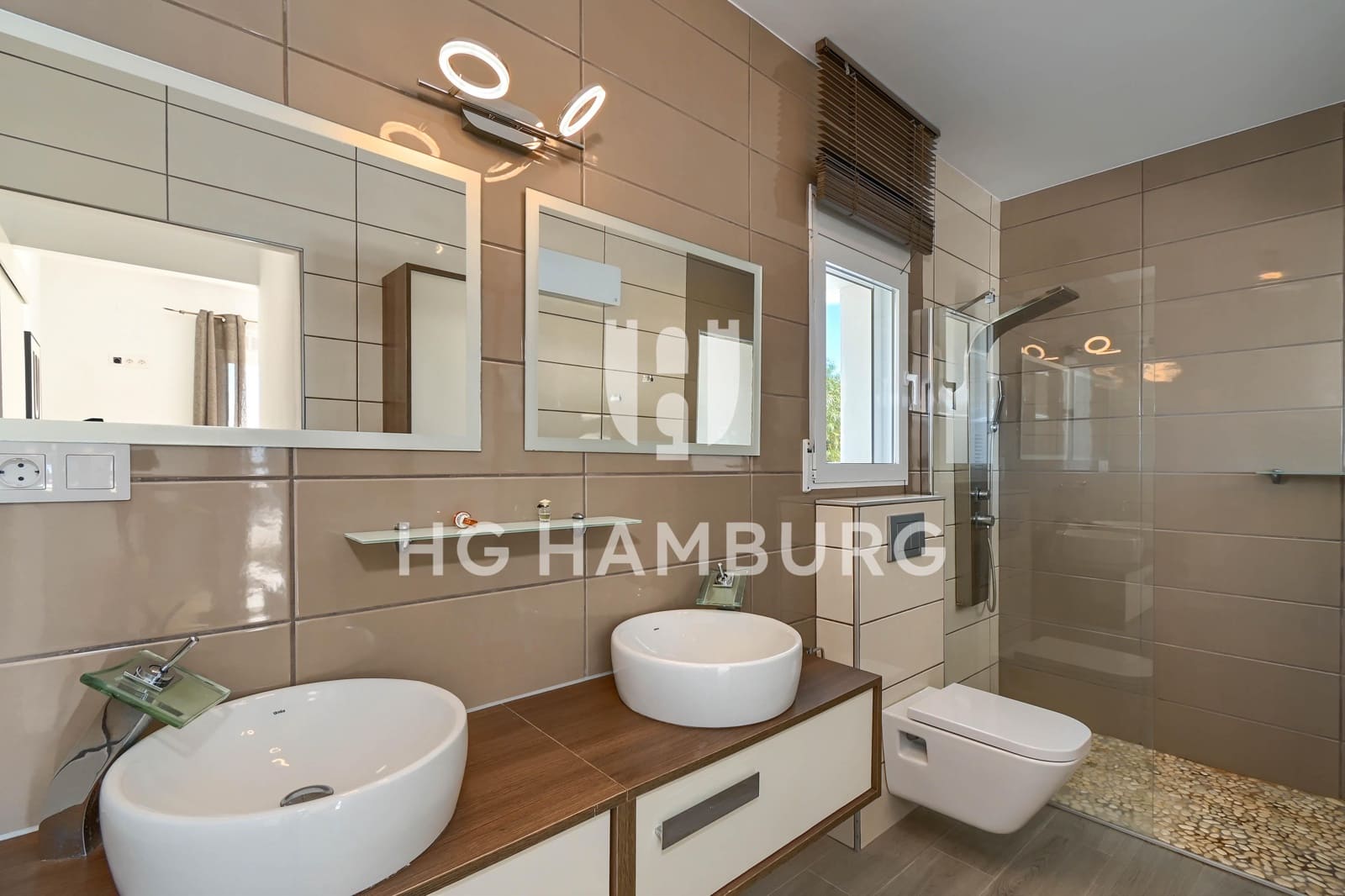 5 bedroom Villa for sale in Teulada-Moraira with pool garage - € 1,395,000 (Ref: 9587956)