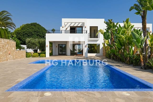 Chalet de 4 habitaciones en Teulada-Moraira en venta con piscina garaje - 2.995.000 € (Ref: 9587993)