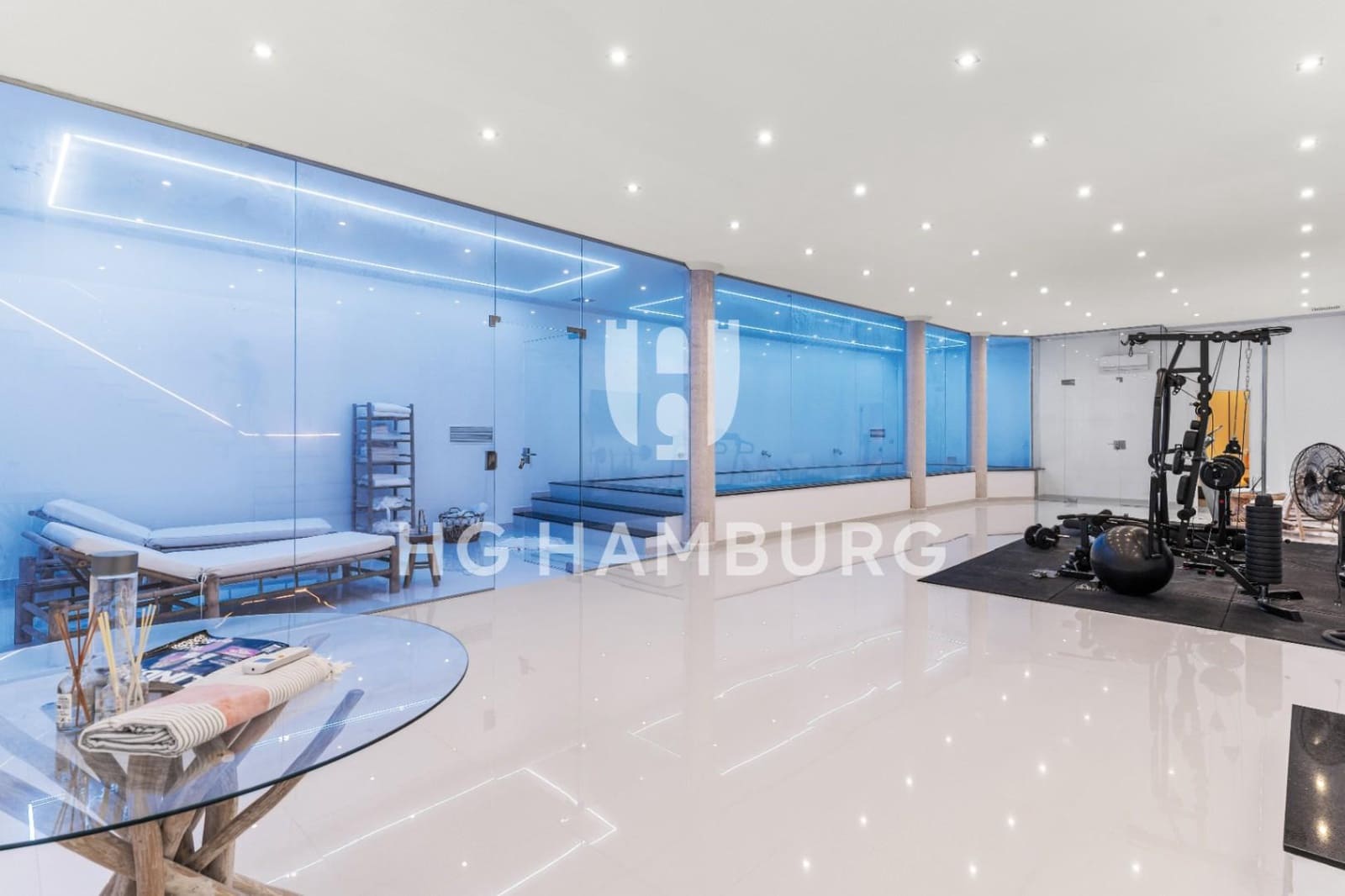 5 bedroom Villa for sale in Benissa with pool garage - € 3,500,000 (Ref: 9588309)