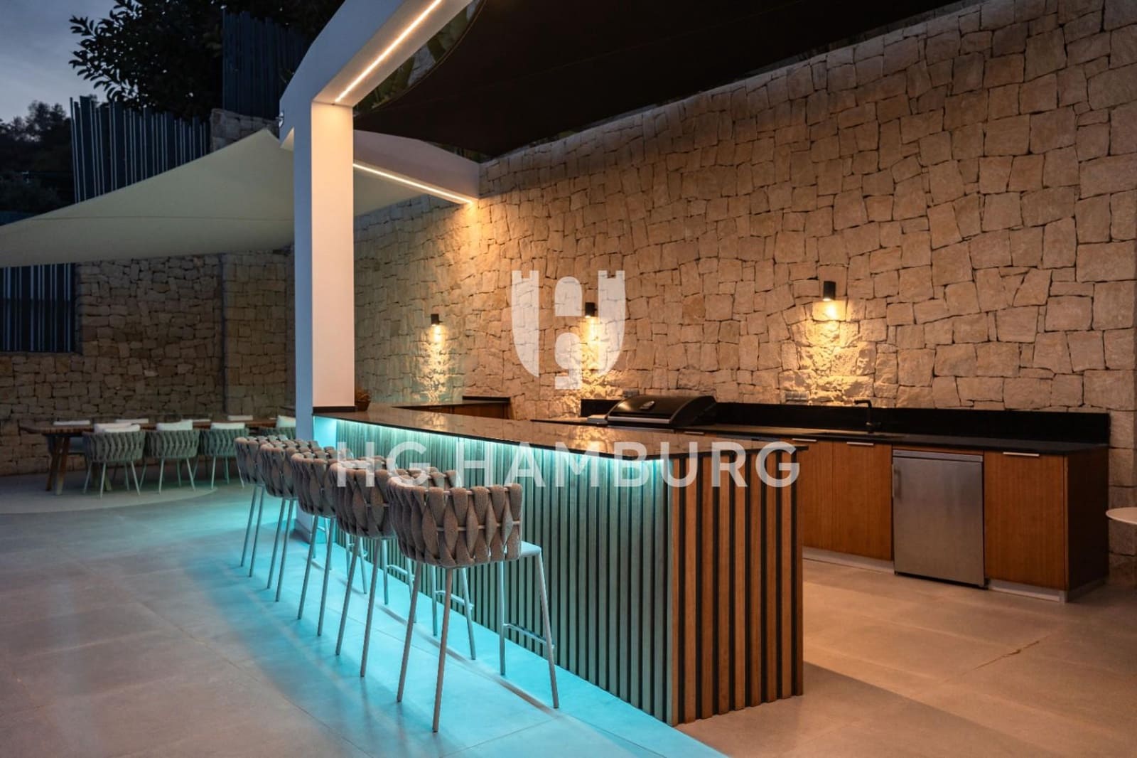 5 bedroom Villa for sale in Benissa with pool garage - € 3,500,000 (Ref: 9588309)