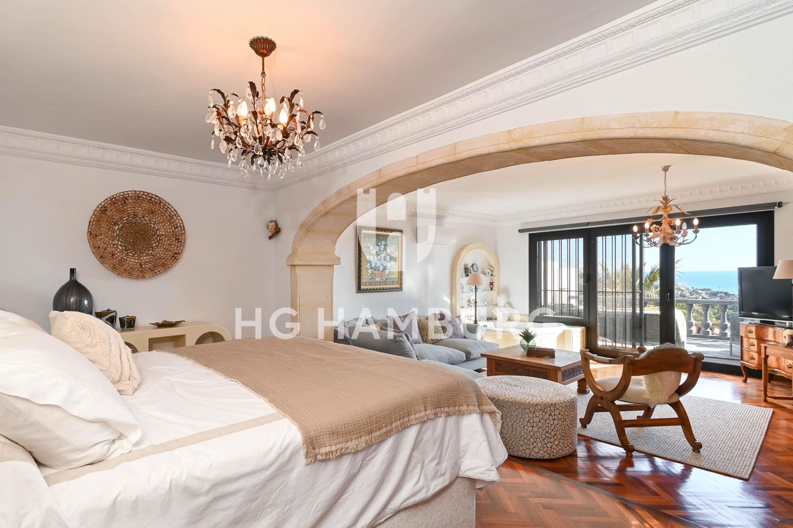 6 makuuhuone Huvila myytävänä paikassa Benissa mukana uima-altaan 
autotalli - 3 900 000 € (Ref: 9627918)