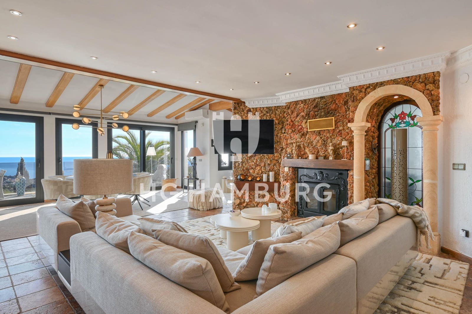 6 makuuhuone Huvila myytävänä paikassa Benissa mukana uima-altaan 
autotalli - 3 900 000 € (Ref: 9627918)