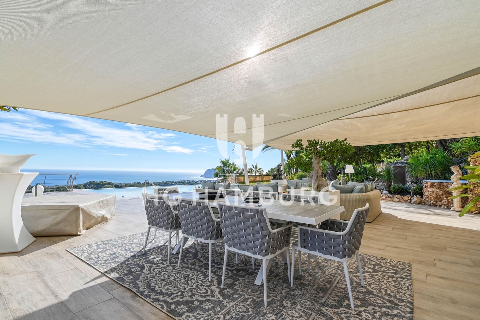 6 makuuhuone Huvila myytävänä paikassa Benissa mukana uima-altaan 
autotalli - 3 900 000 € (Ref: 9627918)