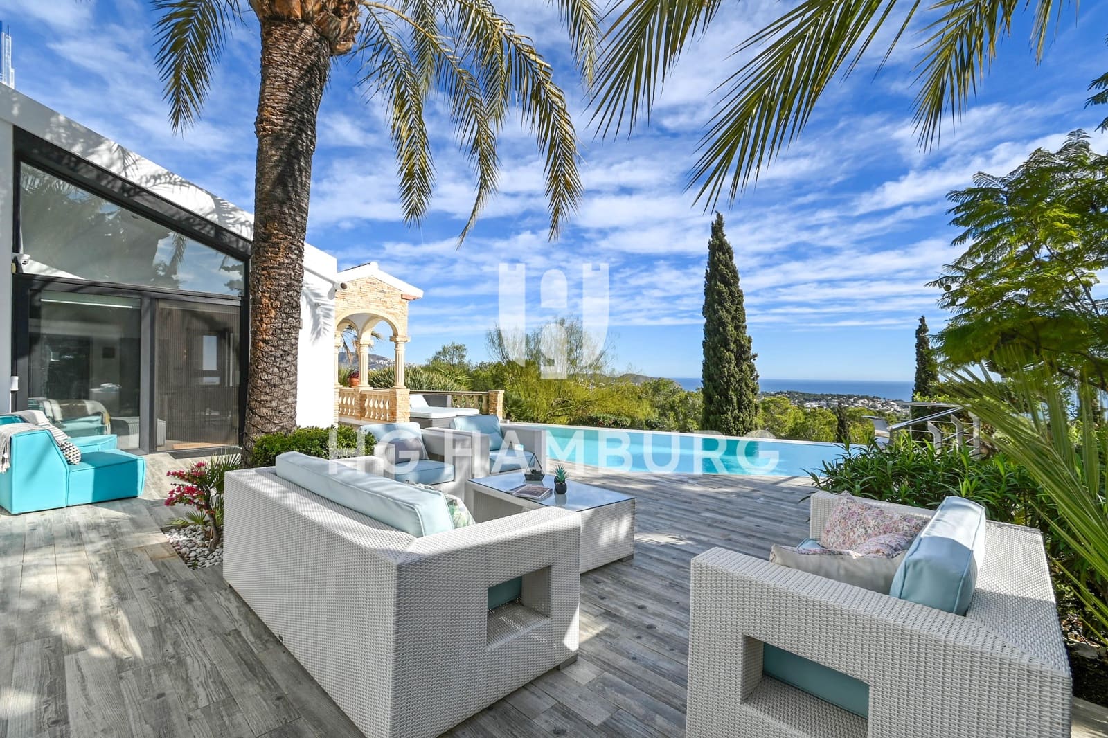 6 makuuhuone Huvila myytävänä paikassa Benissa mukana uima-altaan 
autotalli - 3 900 000 € (Ref: 9627918)