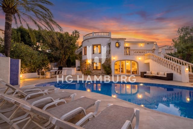 4 sovrum Villa till salu i Javea / Xàbia med pool - 690 000 € (Ref: 9645903)