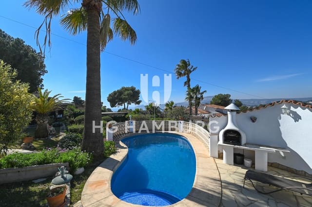 Chalet de 2 habitaciones en Javea / Xàbia en venta con piscina - 995.000 € (Ref: 9664051)