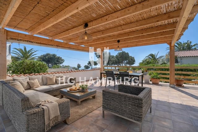 Chalet de 2 habitaciones en Javea / Xàbia en venta con piscina - 995.000 € (Ref: 9664051)