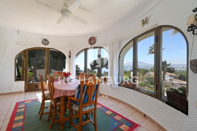 Chalet de 2 habitaciones en Javea / Xàbia en venta con piscina - 995.000 € (Ref: 9664051)