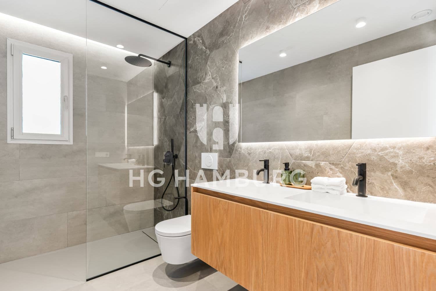 4 bedroom Villa for sale in Cumbre del Sol with pool garage - € 1,300,000 (Ref: 9733764)