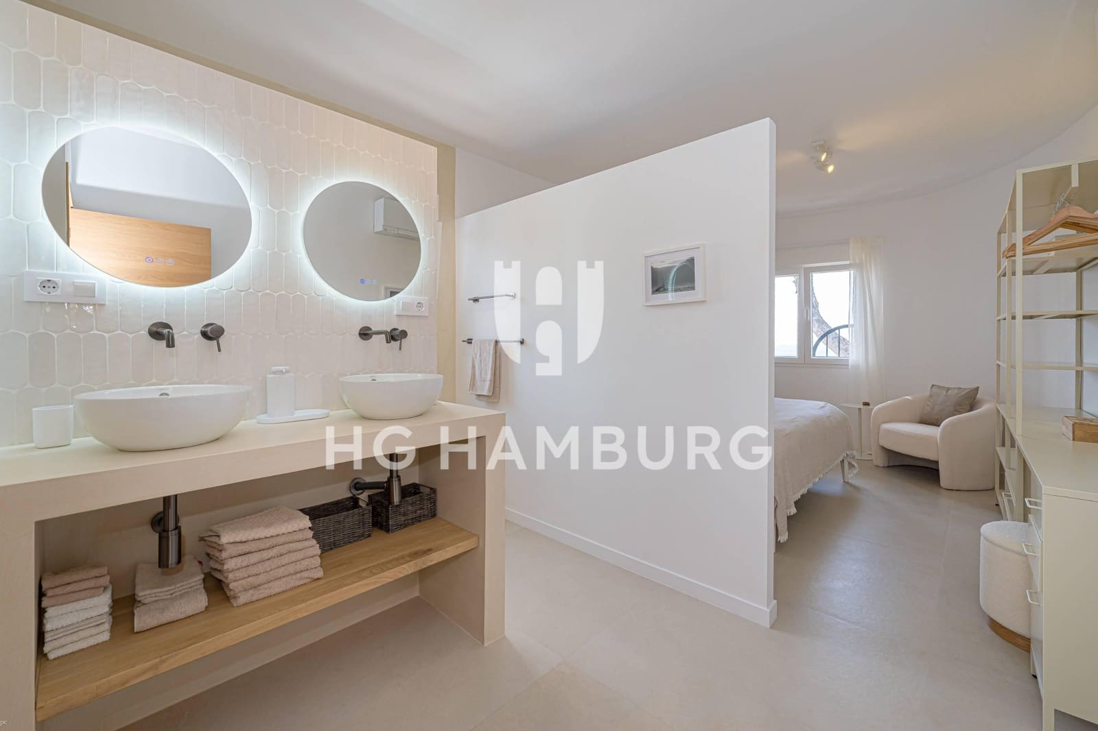 4 bedroom Villa for sale in Moraira with pool garage - € 1,395,000 (Ref: 9882401)