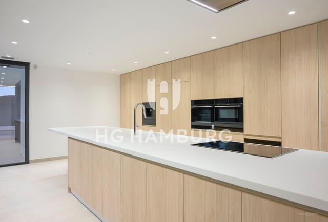 4 sypialnia Willa na sprzedaż w Altea z basenem garażem - 2 250 000 € (Ref: 9956118)