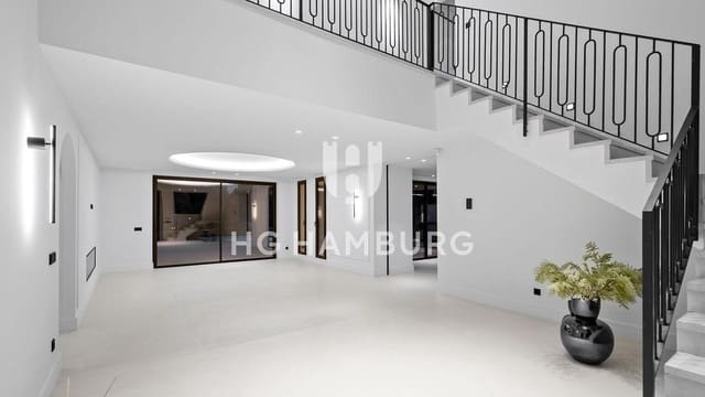 4 soveværelse Villa til salg i Moraira, Teulada-Moraira med swimmingpool garage - € 2.850.000 (Ref: 9956120)