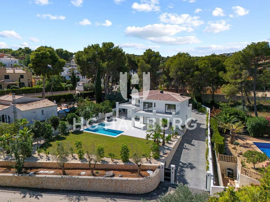 4 Zimmer Villa zu verkaufen in Moraira mit Pool Garage - 2.850.000 € (Ref: 9956120)