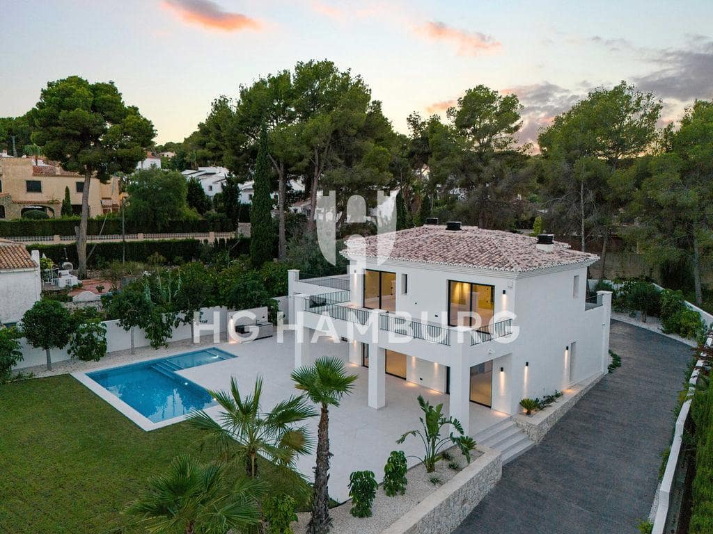 4 Zimmer Villa zu verkaufen in Moraira mit Pool Garage - 2.850.000 € (Ref: 9956120)