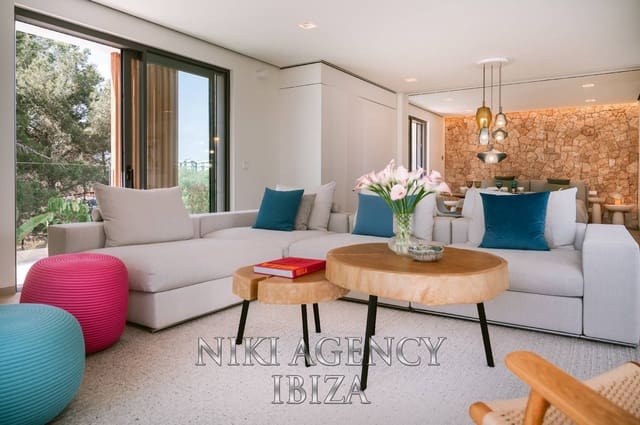 2 bedroom Apartment for sale in Ibiza / Eivissa town with pool garage - € 1,875,000 (Ref: 10002580)