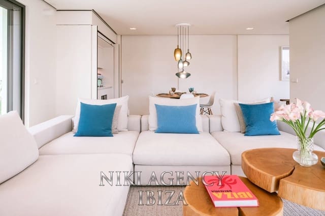 2 bedroom Apartment for sale in Ibiza / Eivissa town with pool garage - € 1,875,000 (Ref: 10002580)