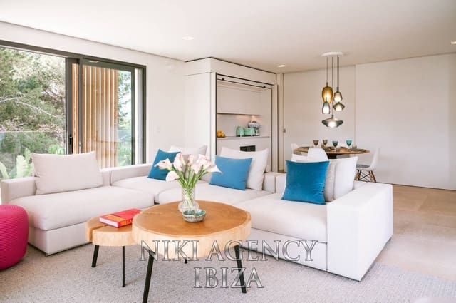 2 bedroom Apartment for sale in Ibiza / Eivissa town with pool garage - € 1,875,000 (Ref: 10002580)