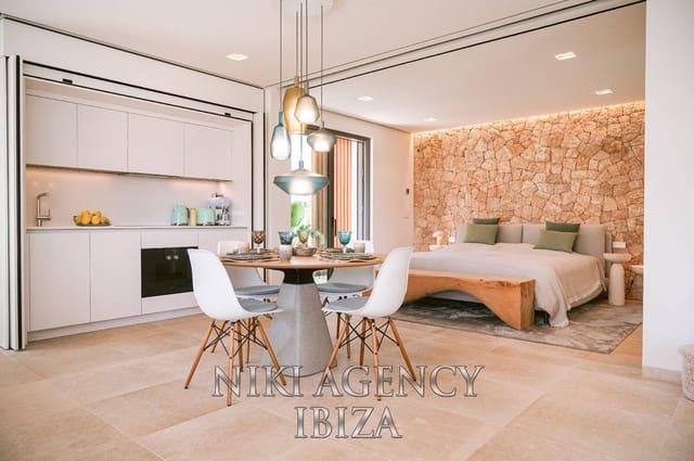 2 bedroom Apartment for sale in Ibiza / Eivissa town with pool garage - € 1,875,000 (Ref: 10002580)