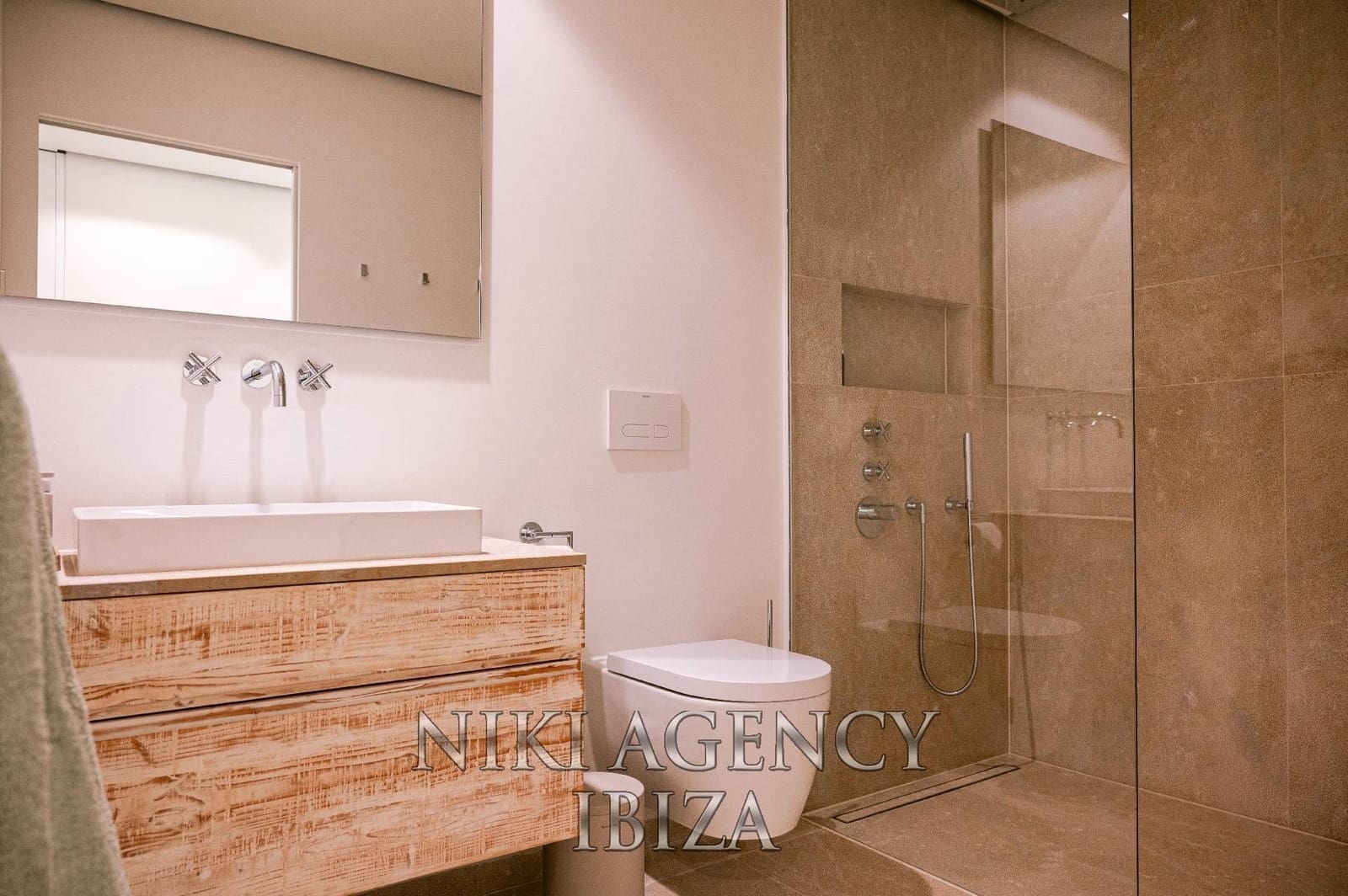 2 bedroom Apartment for sale in Ibiza / Eivissa town with pool garage - € 1,875,000 (Ref: 10002580)